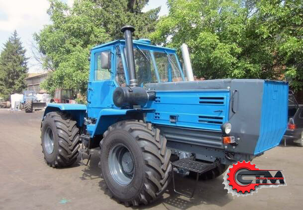 Трактор Т-150 производства ХТЗ(Харьковский тракторный завод)