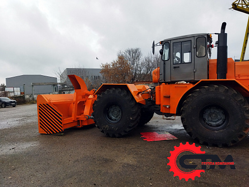 Трактор Кировец К-708 передний отвал, шнекоротор снегоочиститель