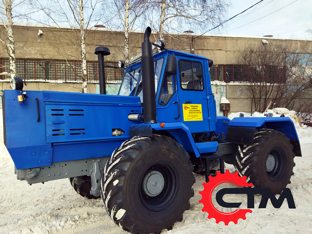 Трактор Т-150К. Харьковский тракторный завод. Цвет синий.