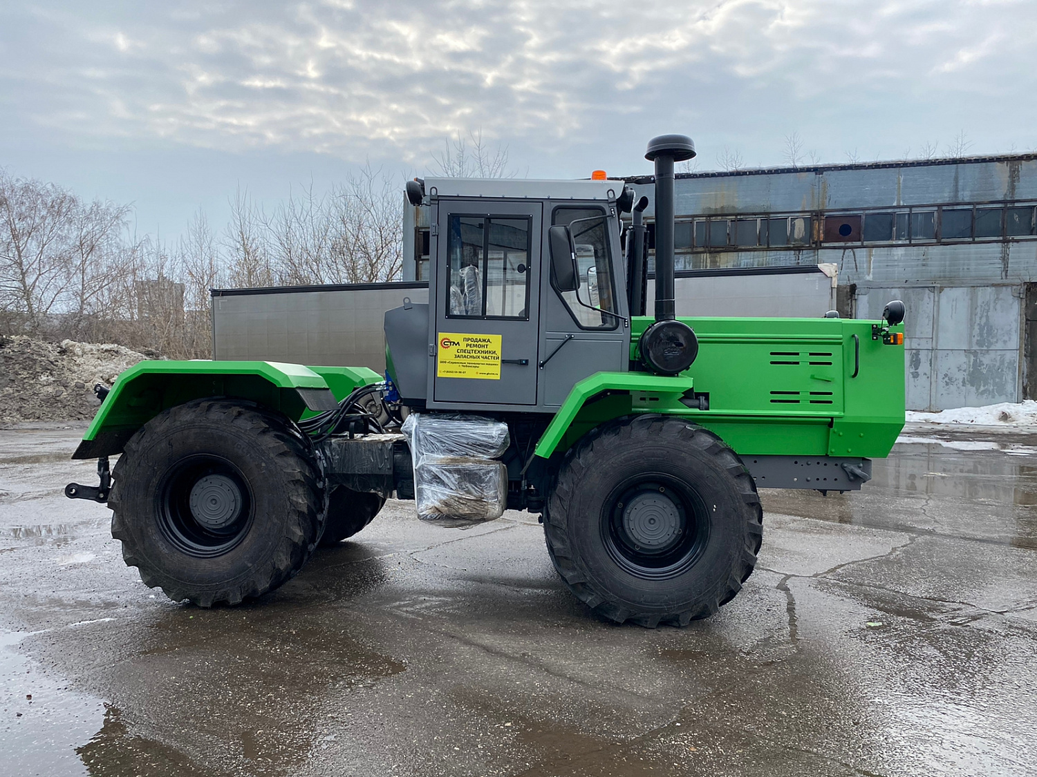 Трактор Т-150 после капремонта. Кабина Т 150 новая с кондиционером.